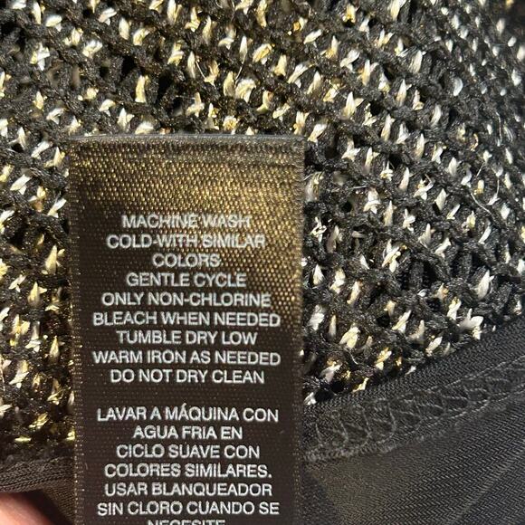 Chico's travelers sleeveless black mesh tank with gold metallic thread size XL16 - Picture 8 of 8